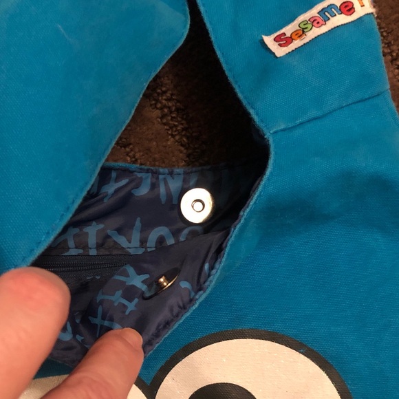 Sesame Street | Cookie Monster Bindle Canvas Bag - Picture 4 of 4
